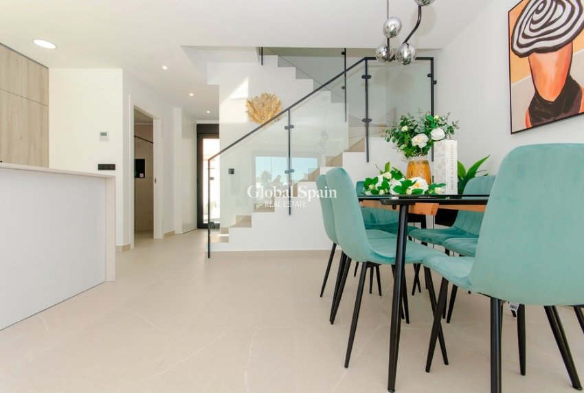 Nouvelle construction - Villa -
LOS MONTESINOS - La Herada