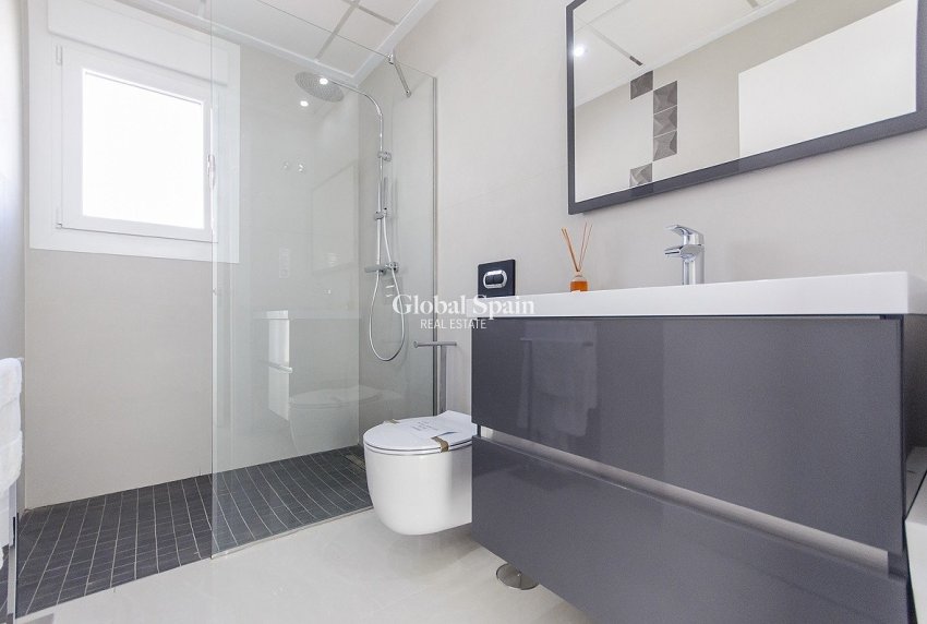 Nouvelle construction - Villa -
LOS MONTESINOS - La Herrada