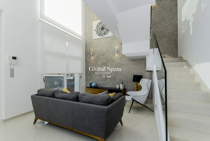 Nouvelle construction - VILLA -
LOS MONTESINOS - La Herrada