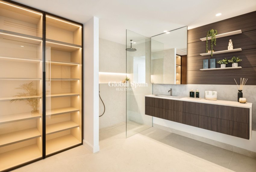 Nouvelle construction - VILLA -
MÁLAGA - Málaga Este