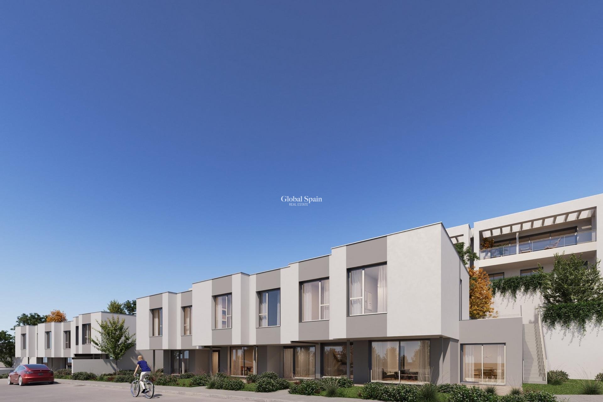 Nouvelle construction - VILLA -
MARBELLA - Las Chapas - Alicate Playa
