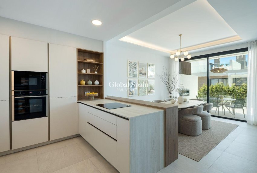 Nouvelle construction - VILLA -
MARBELLA - Rio Real Golf