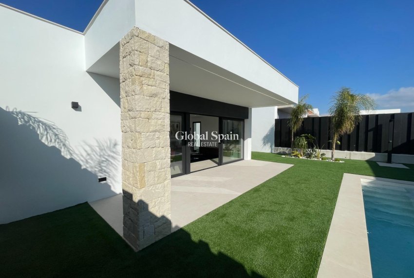 Nouvelle construction - VILLA -
MOLINA DEL SEGURA