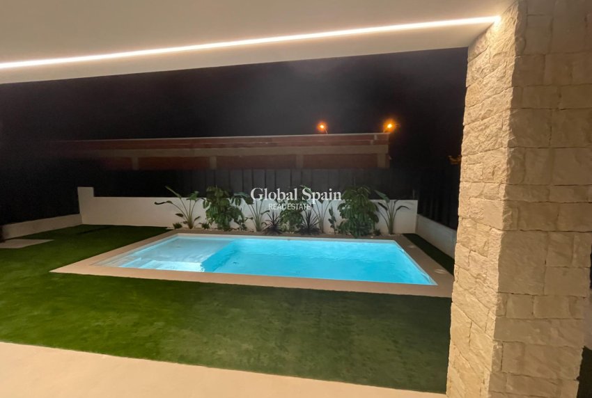 Nouvelle construction - VILLA -
MOLINA DEL SEGURA