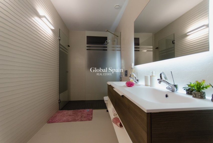 Nouvelle construction - Villa -
ORIHUELA COSTA - CAMPOAMOR