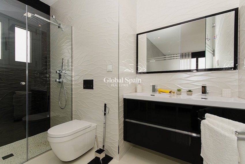 Nouvelle construction - Villa -
ORIHUELA COSTA - CAMPOAMOR