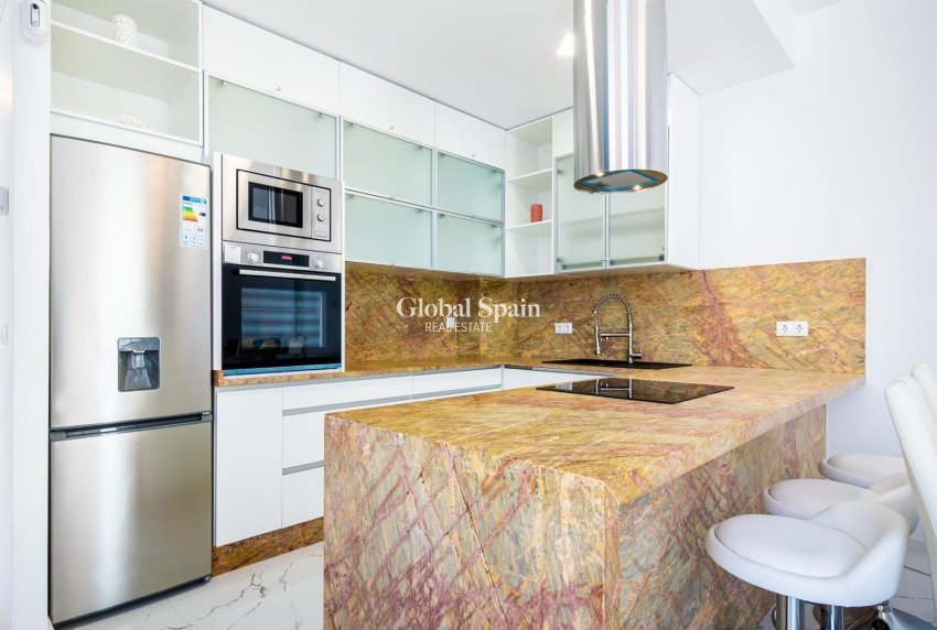 Nouvelle construction - Villa -
ORIHUELA COSTA - Pau 26