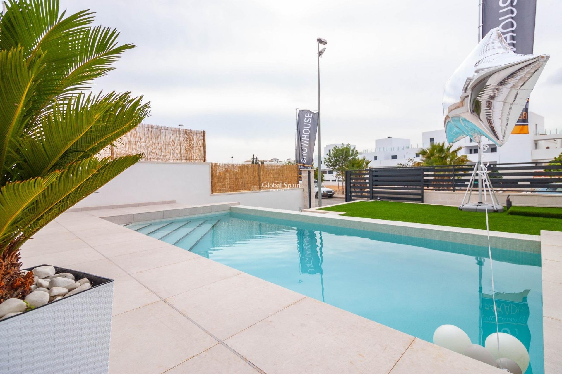 Nouvelle construction - VILLA -
ORIHUELA COSTA - PAU 8