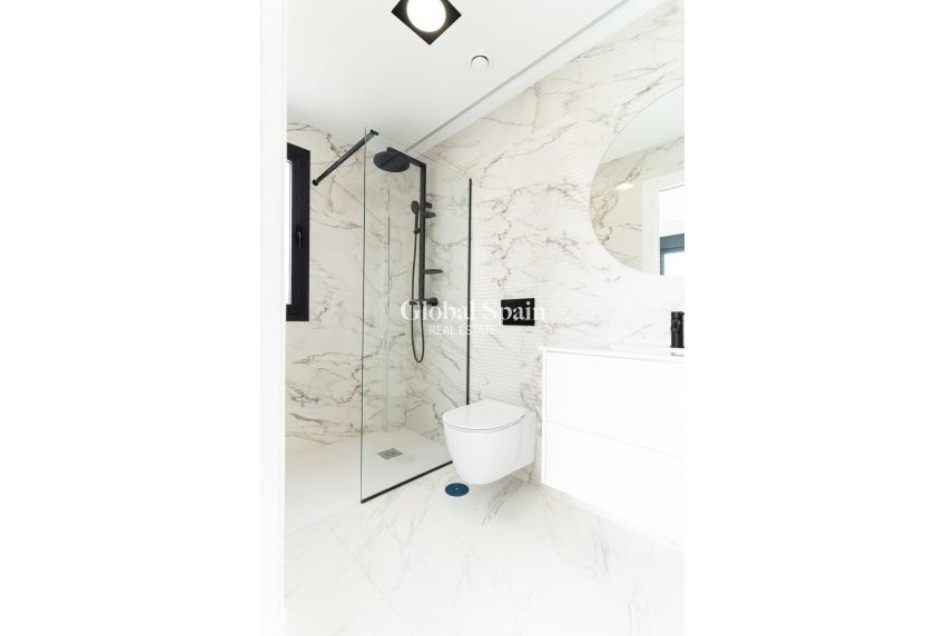 Nouvelle construction - Villa -
ORIHUELA COSTA - Punta Prima