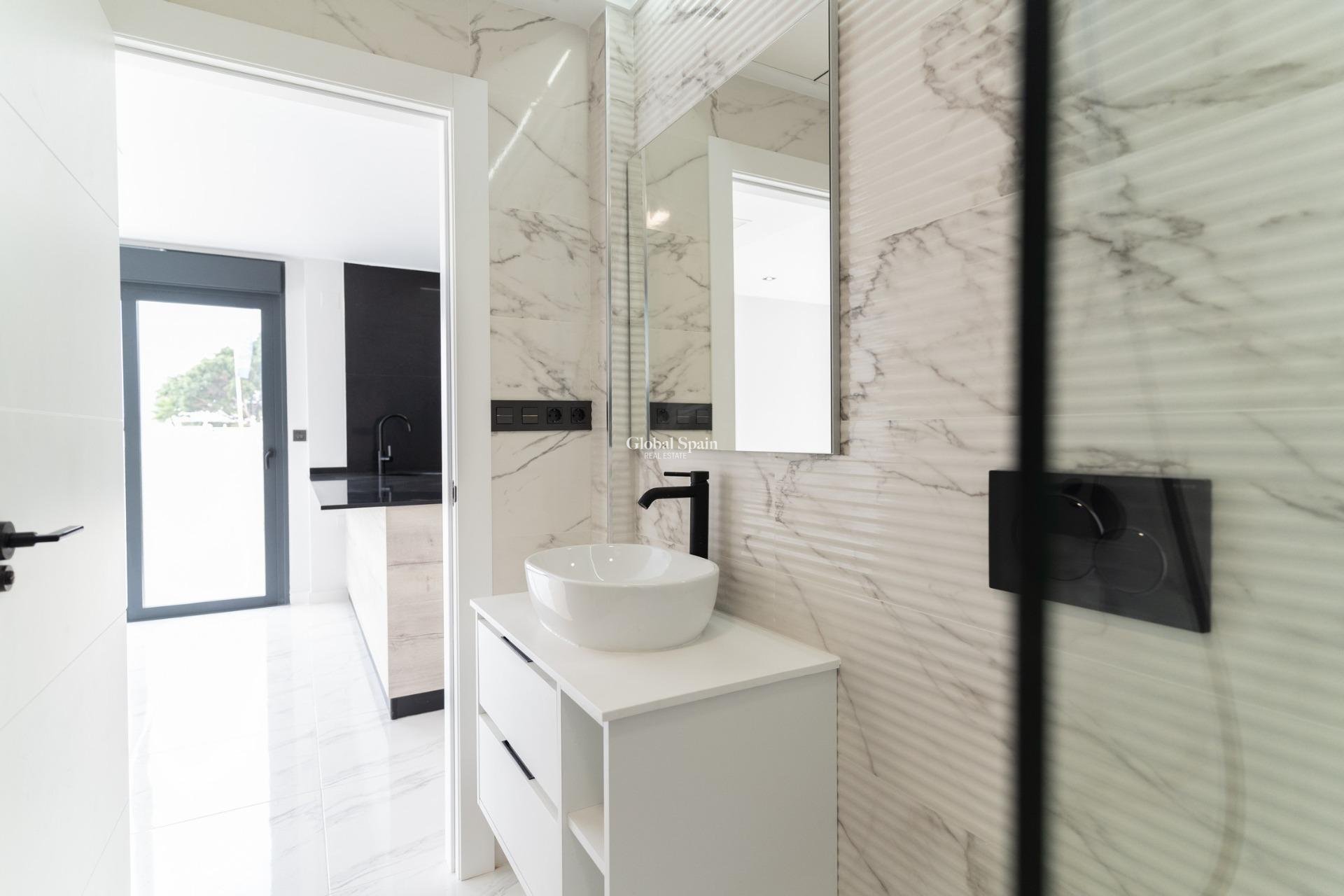 Nouvelle construction - VILLA -
ORIHUELA COSTA - Punta Prima