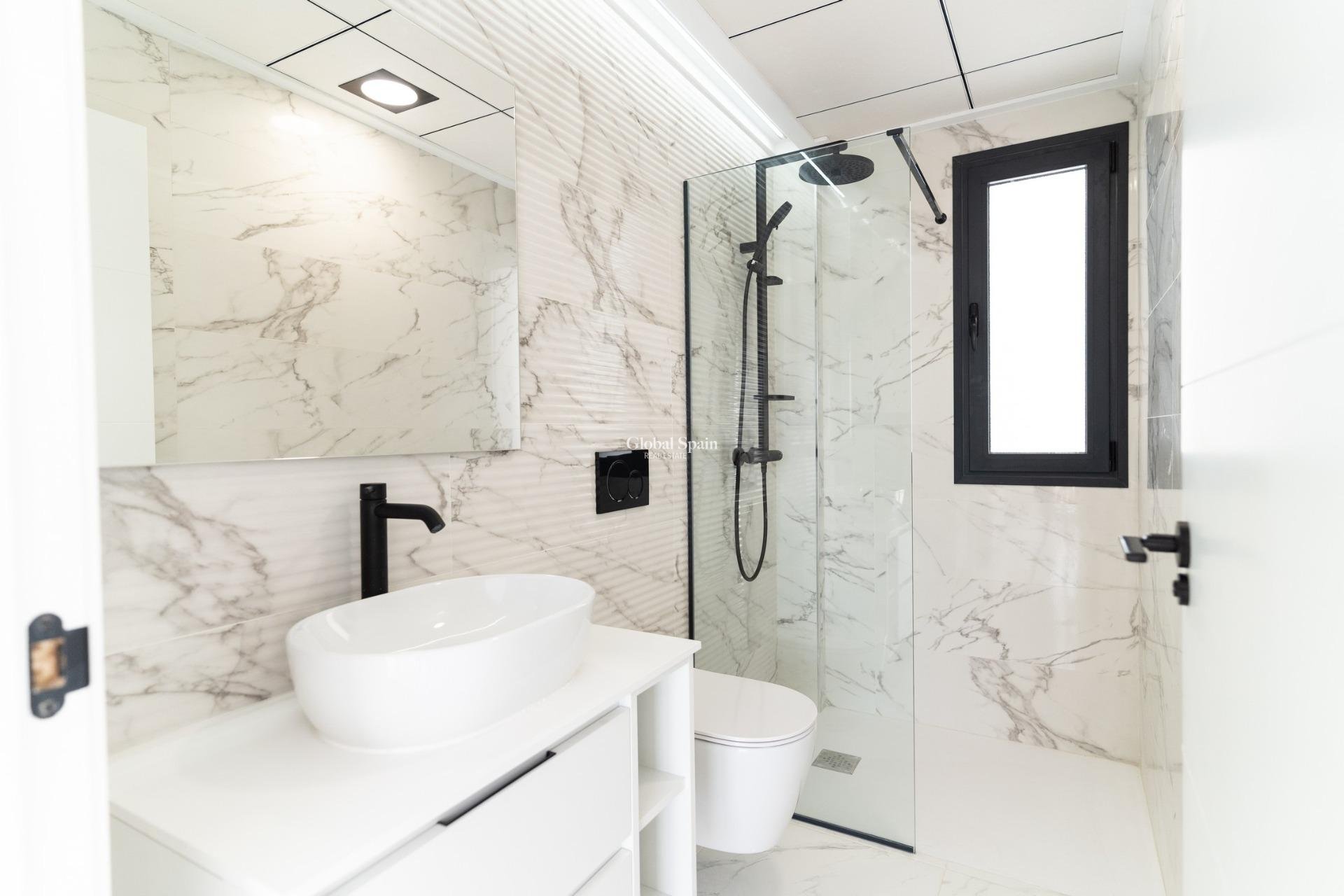 Nouvelle construction - VILLA -
ORIHUELA COSTA - Punta Prima