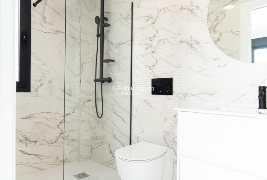 Nouvelle construction - VILLA -
ORIHUELA COSTA - Punta Prima