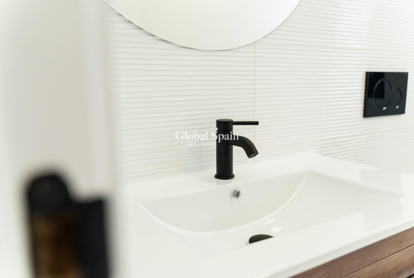 Nouvelle construction - VILLA -
ORIHUELA COSTA - Punta Prima