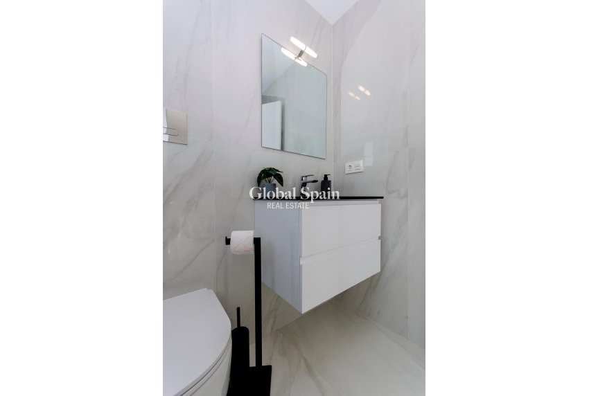 Nouvelle construction - VILLA -
ORIHUELA - Vistabella Golf