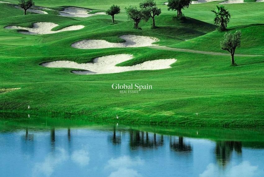 Nouvelle construction - VILLA -
ORIHUELA - Vistabella Golf