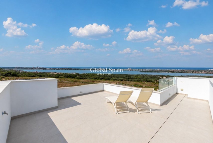 Nouvelle construction - VILLA -
ORIHUELA - Vistabella Golf