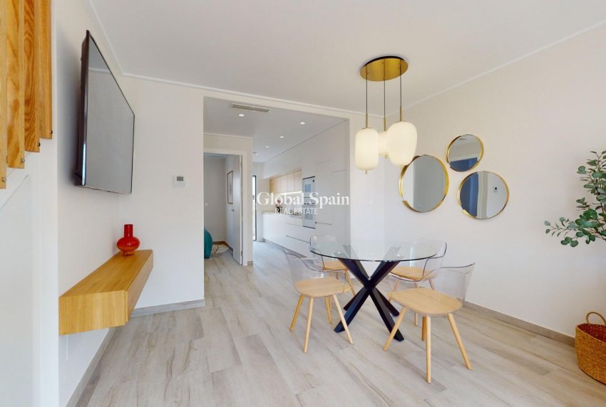 Nouvelle construction - VILLA -
PILAR DE LA HORADADA - Lo Monte