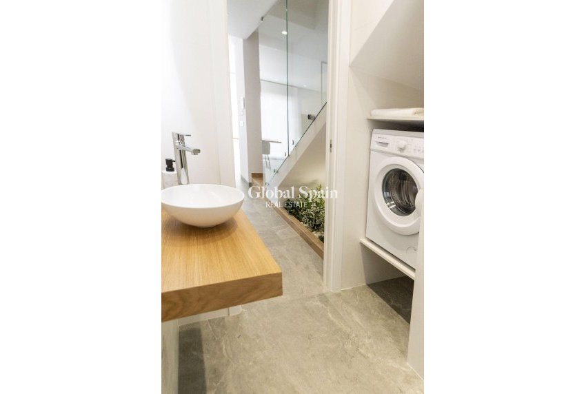 Nouvelle construction - VILLA -
PILAR DE LA HORADADA - Lo Romero Golf