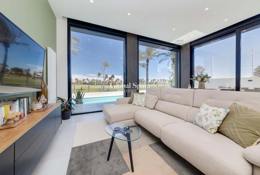 Nouvelle construction - VILLA -
PILAR DE LA HORADADA - Lo Romero Golf