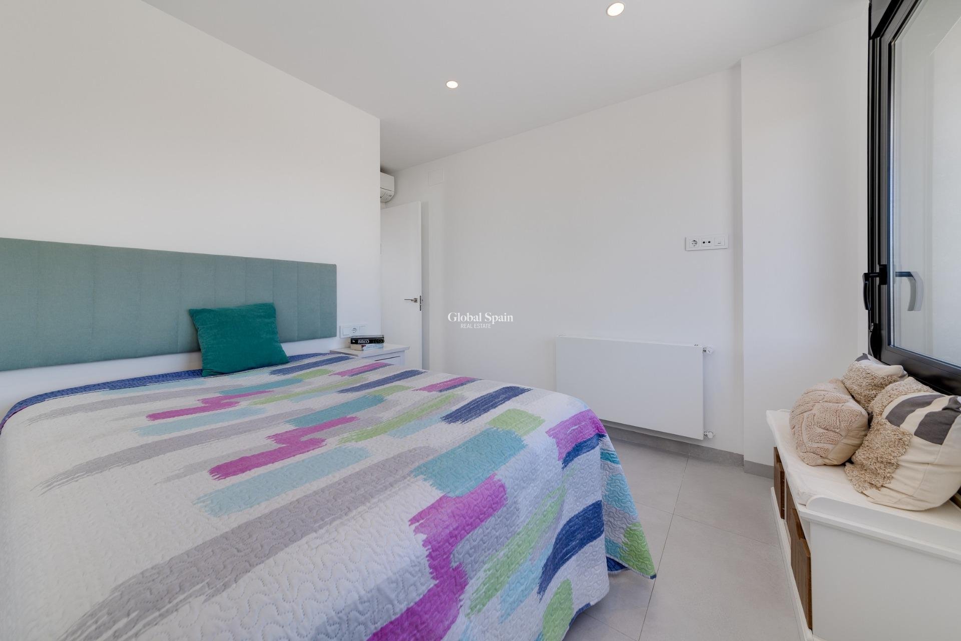 Nouvelle construction - VILLA -
PILAR DE LA HORADADA - Lo Romero Golf