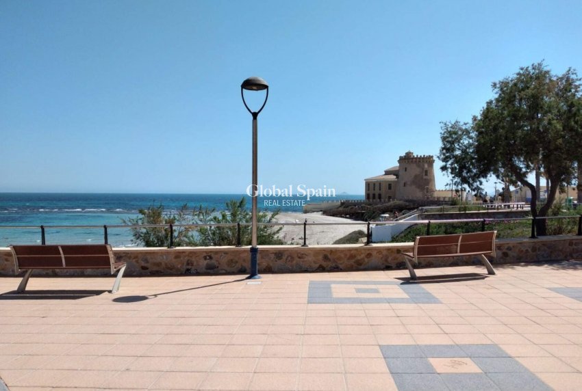 Nouvelle construction - VILLA -
PILAR DE LA HORADADA - pueblo