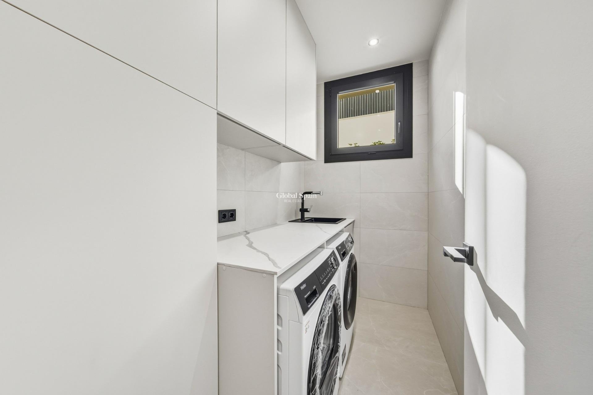 Nouvelle construction - VILLA -
POLOP - La Alberca