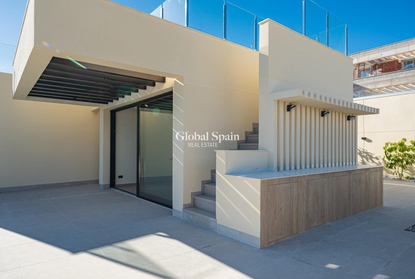 Nouvelle construction - VILLA -
POLOP - La Alberca