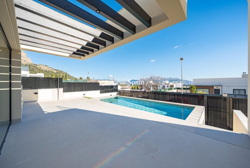 Nouvelle construction - VILLA -
POLOP - La Alberca