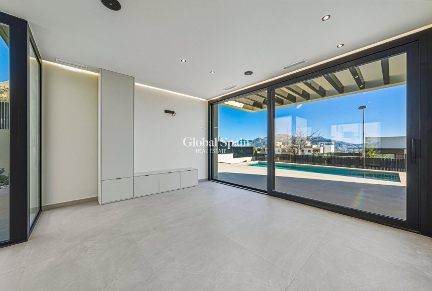Nouvelle construction - VILLA -
POLOP - La Alberca