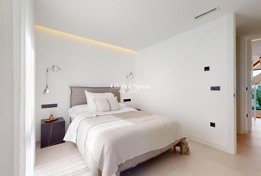 Nouvelle construction - VILLA -
POLOP - PAU 1