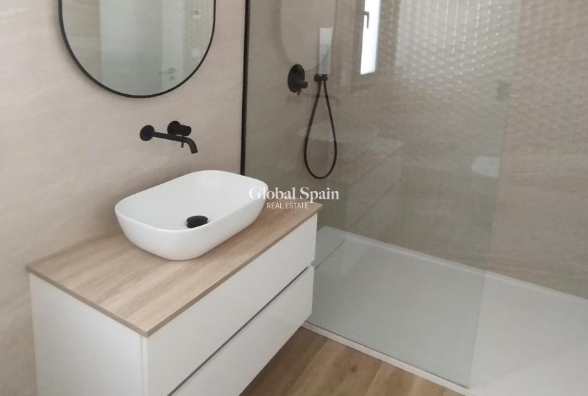 Nouvelle construction - VILLA -
POLOP - PAU 1