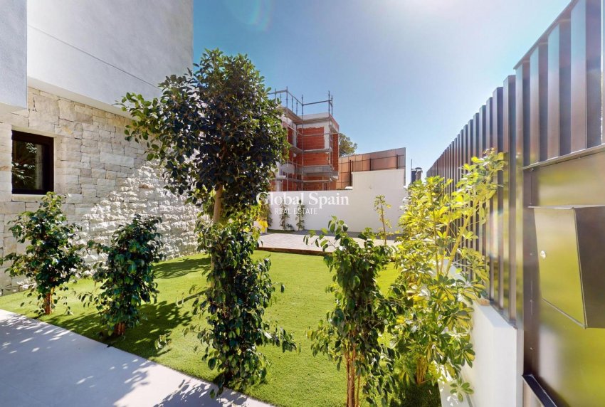 Nouvelle construction - VILLA -
POLOP - PAU 1