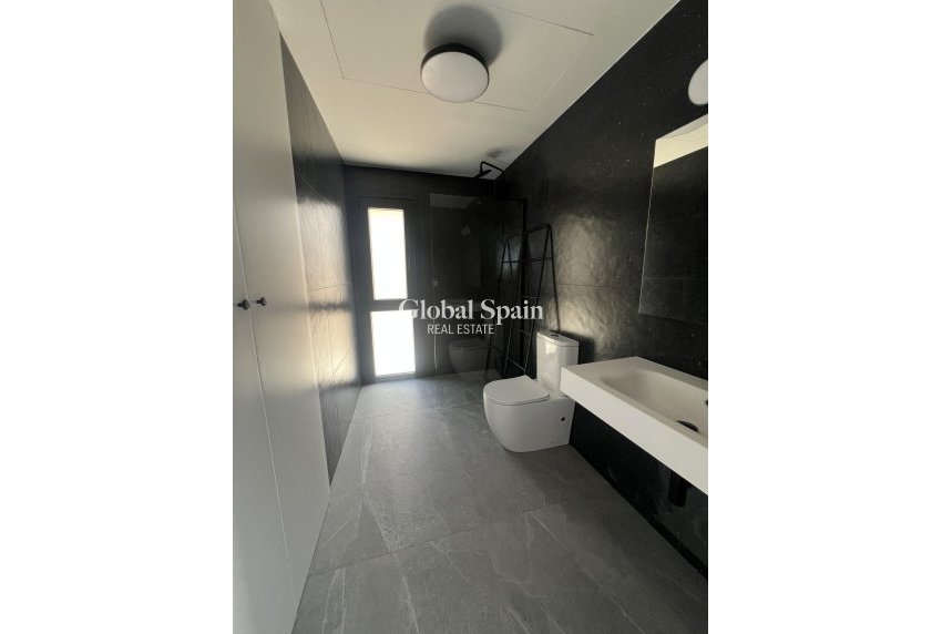 Nouvelle construction - VILLA -
POLOP - PAU1