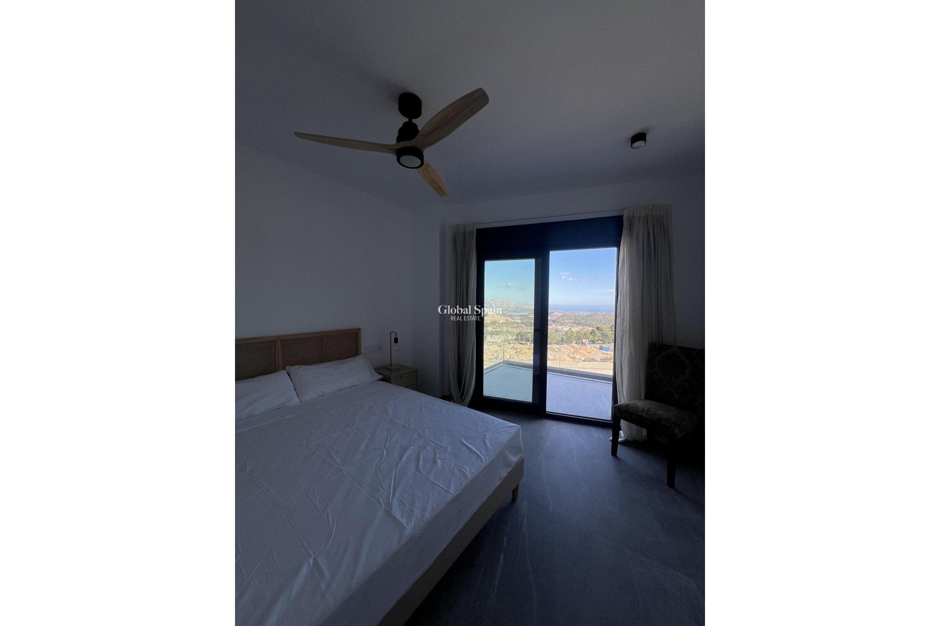 Nouvelle construction - VILLA -
POLOP - PAU1