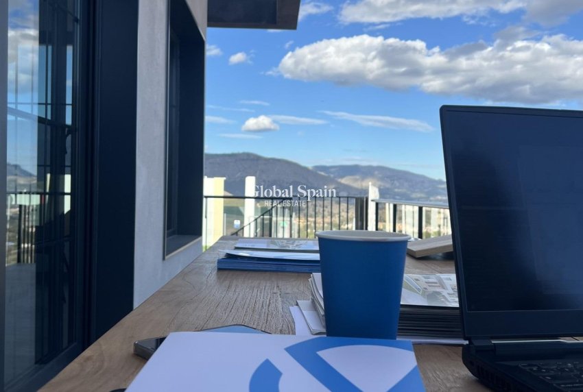 Nouvelle construction - VILLA -
POLOP - PAU1