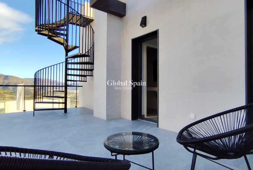 Nouvelle construction - VILLA -
POLOP - PAU1