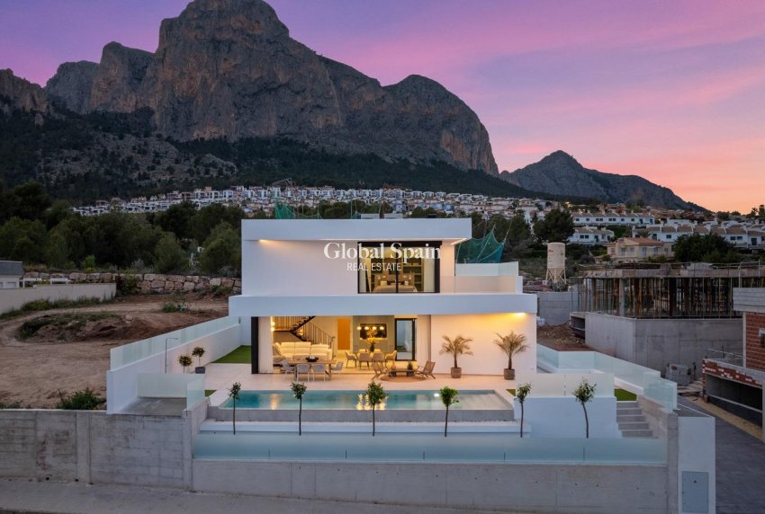 Nouvelle construction - VILLA -
POLOP - Urbanizaciones