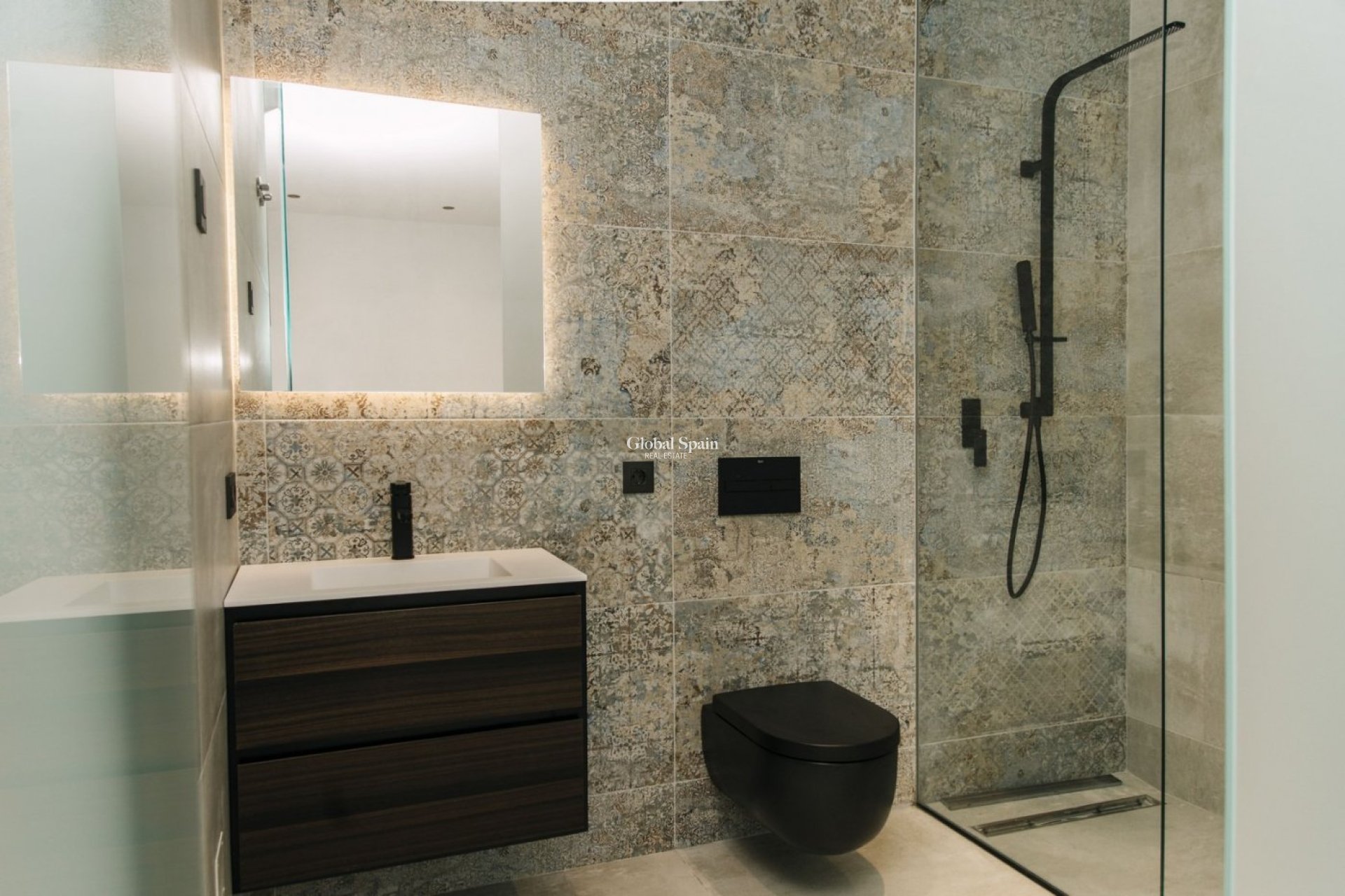 Nouvelle construction - VILLA -
ROJALES - ALTOS DE LA MARQUESA