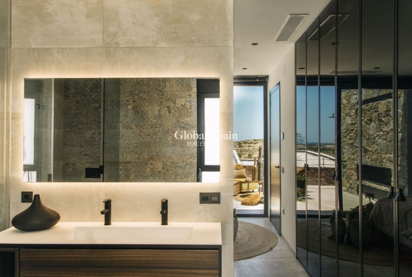 Nouvelle construction - Villa -
ROJALES - ALTOS DE LA MARQUESA