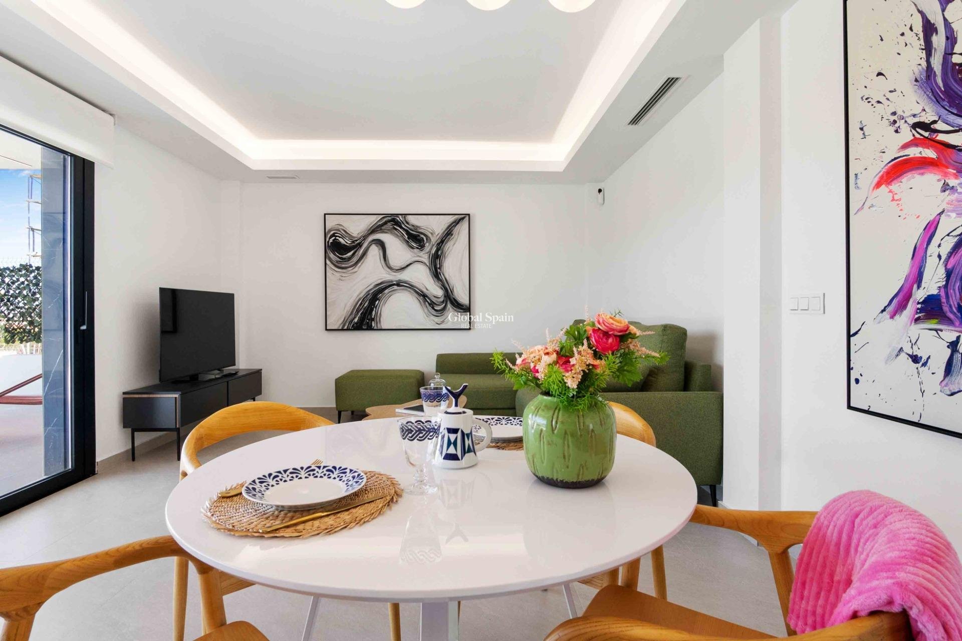 Nouvelle construction - VILLA -
ROJALES - Benimar