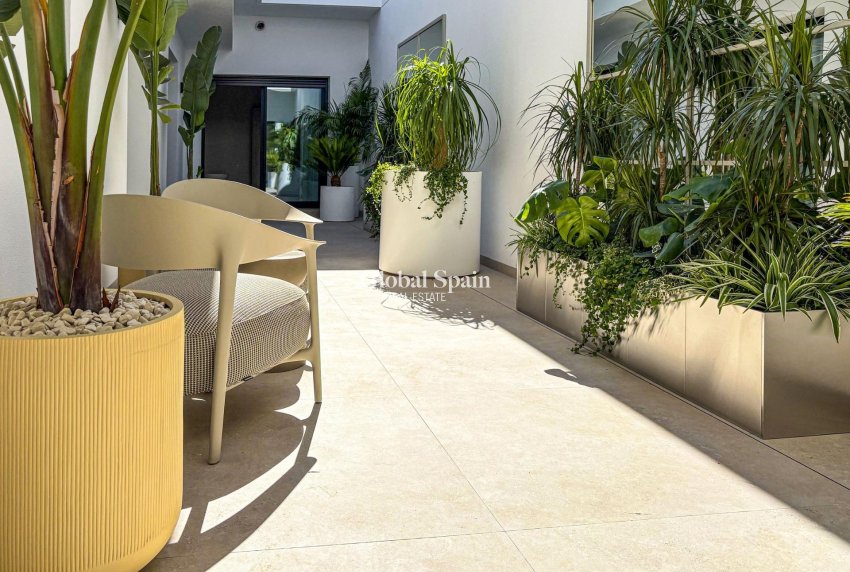 Nouvelle construction - VILLA -
ROJALES - Ciudad Quesada