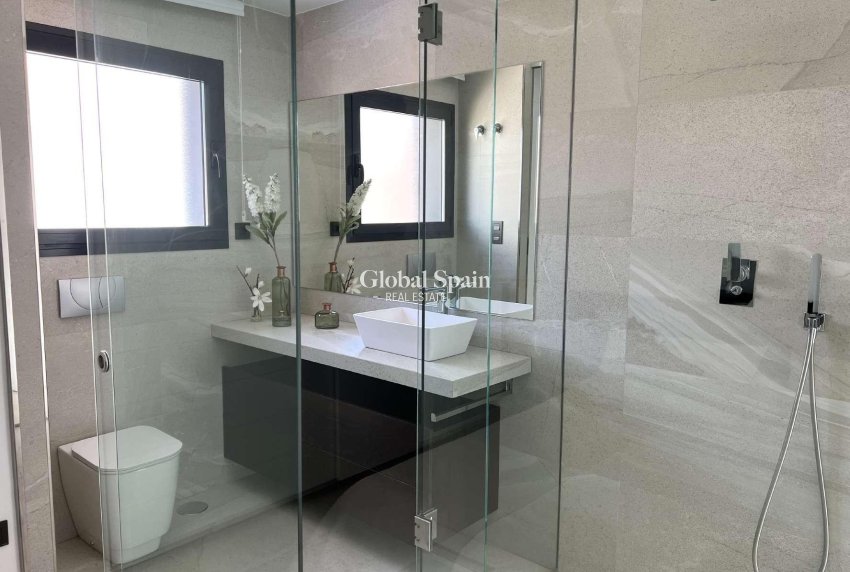 Nouvelle construction - VILLA -
ROJALES - Ciudad Quesada