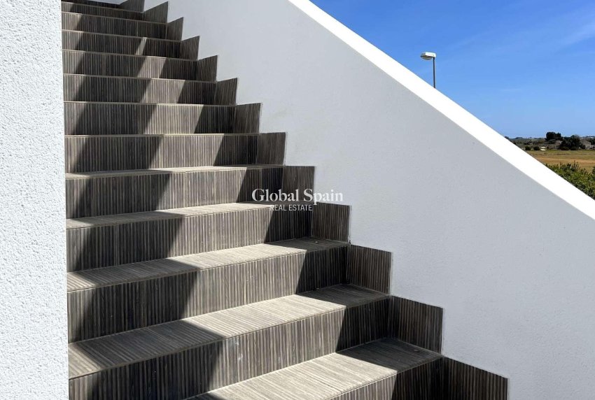 Nouvelle construction - VILLA -
ROJALES - Ciudad Quesada