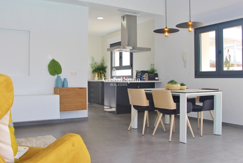 Nouvelle construction - VILLA -
ROJALES - Rojales