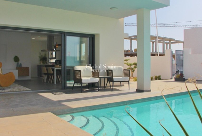 Nouvelle construction - VILLA -
ROJALES - Rojales