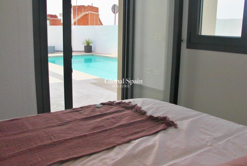 Nouvelle construction - VILLA -
ROJALES - Rojales