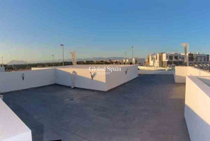 Nouvelle construction - VILLA -
ROJALES - Rojales