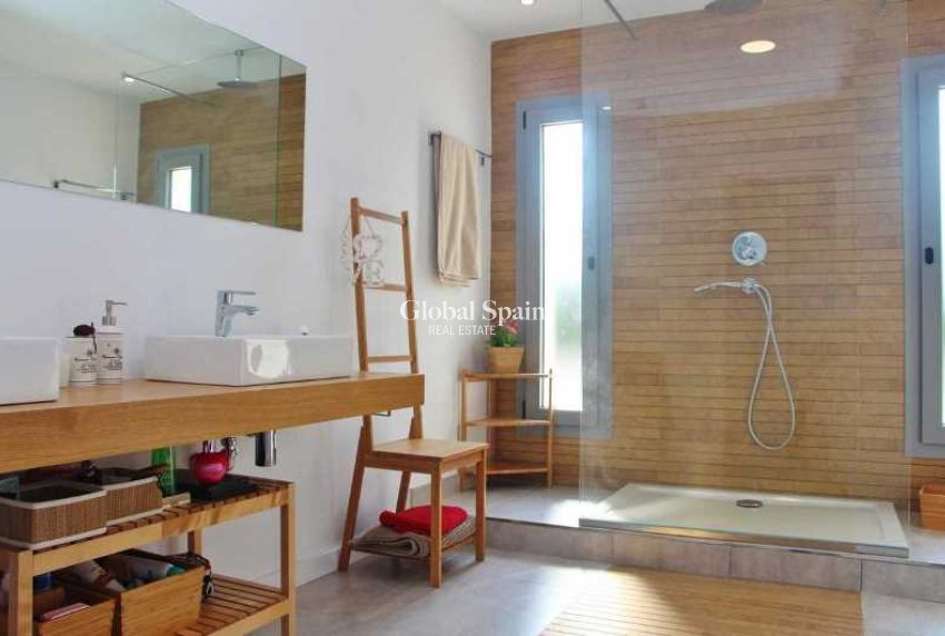 Nouvelle construction - VILLA -
ROJALES - Rojales