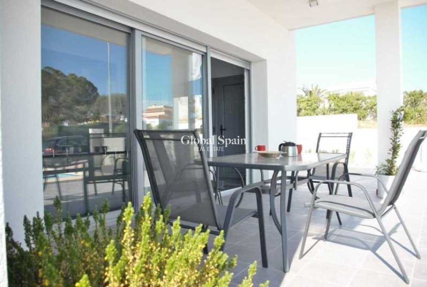 Nouvelle construction - VILLA -
ROJALES - Rojales