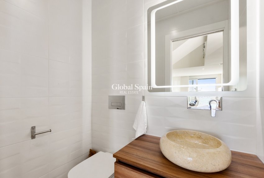 Nouvelle construction - VILLA -
ROJALES